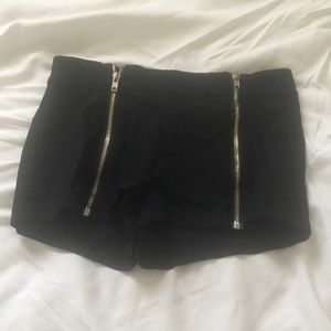 Short Zipper Shorts